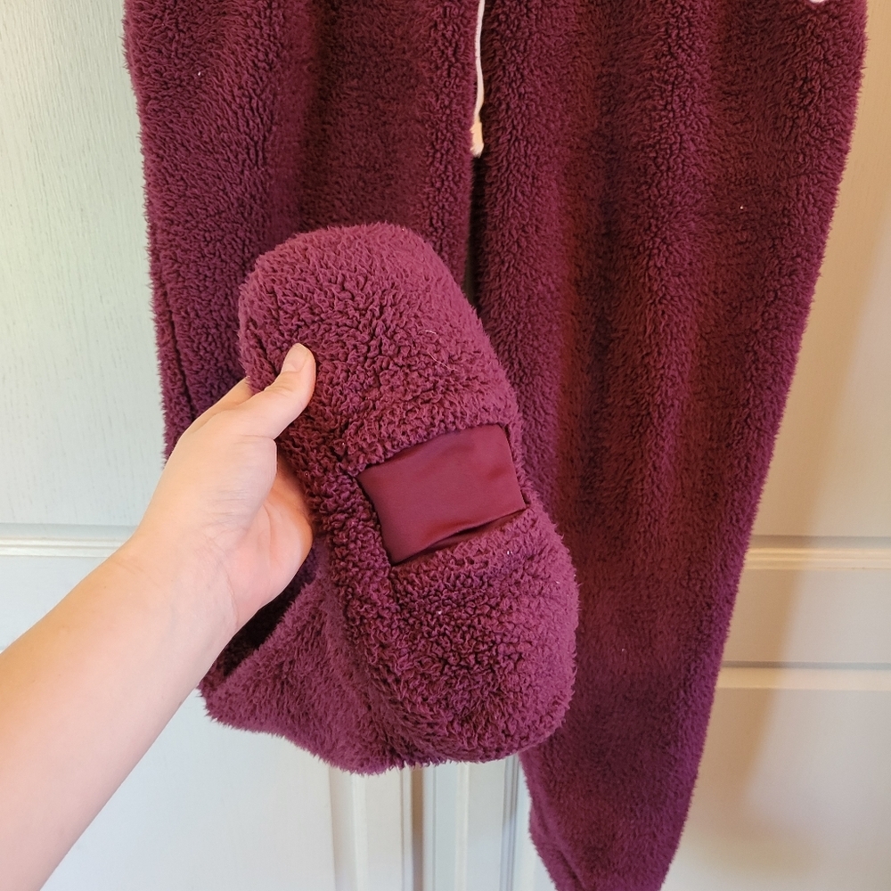 Cozy Burgundy Fleece Joggers - Picture 5 of 5